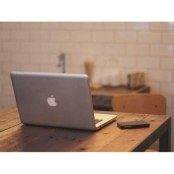 Sleek Rubber Bench fr-FR